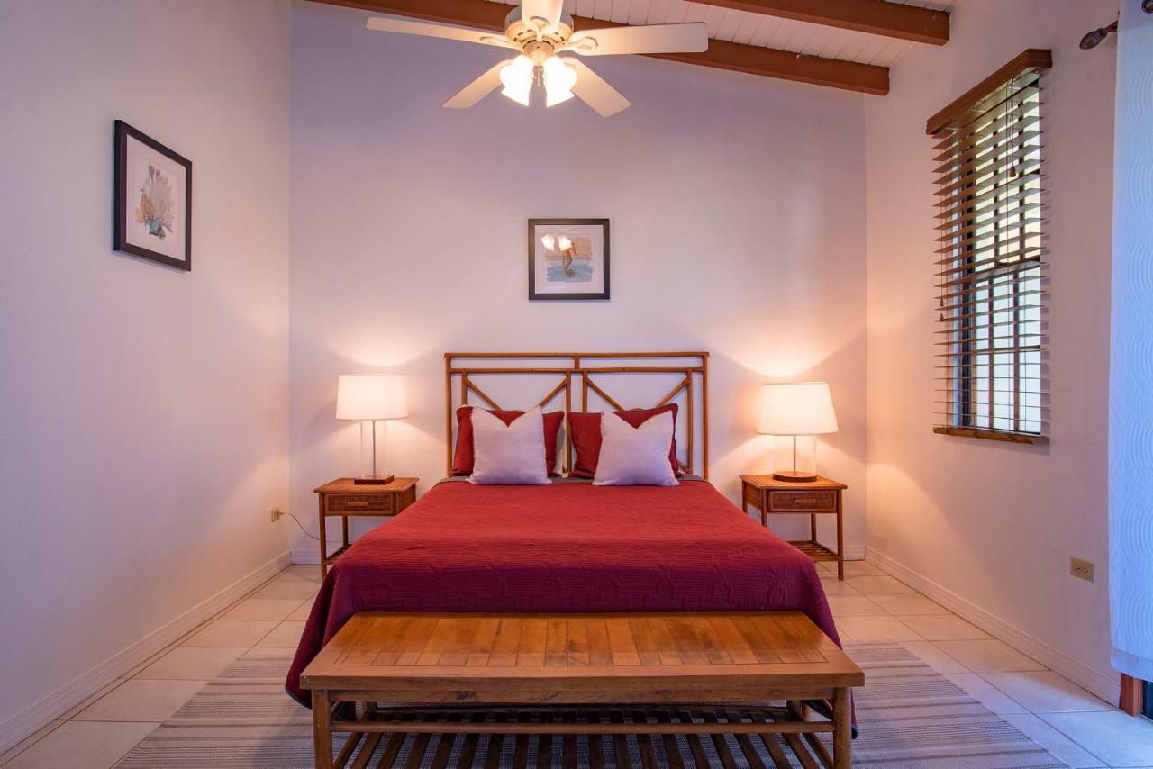 ספניש טאון Bayview Vacation Apartments מראה חיצוני תמונה